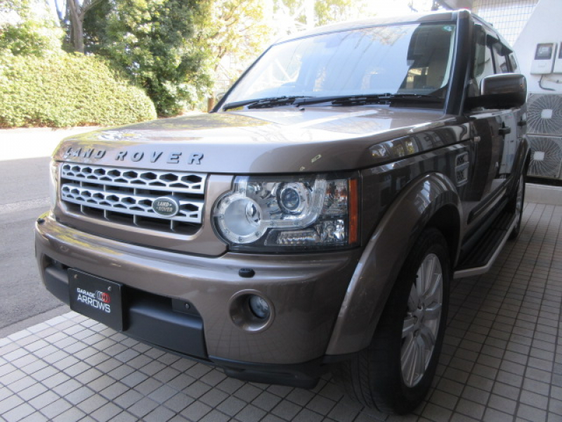 ランドローバー ディスカバリー4 5.0SE 本革 3SR 純正ナビTV 純正19AW 7人乗り AJ5.0V8最終モデル サイドステップ 全方位カメラ リアPDC ハーマンカードン Bluetoothオーディオ  バイキセノンヘッドライト プッシュSTART スマートKEY 正規ディーラー車 右ハンドル 記録簿付