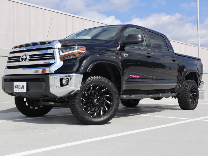 トヨタ(US) タンドラ CREWMAX　SR5　 5.7L　V8　4WD　リフトアップ