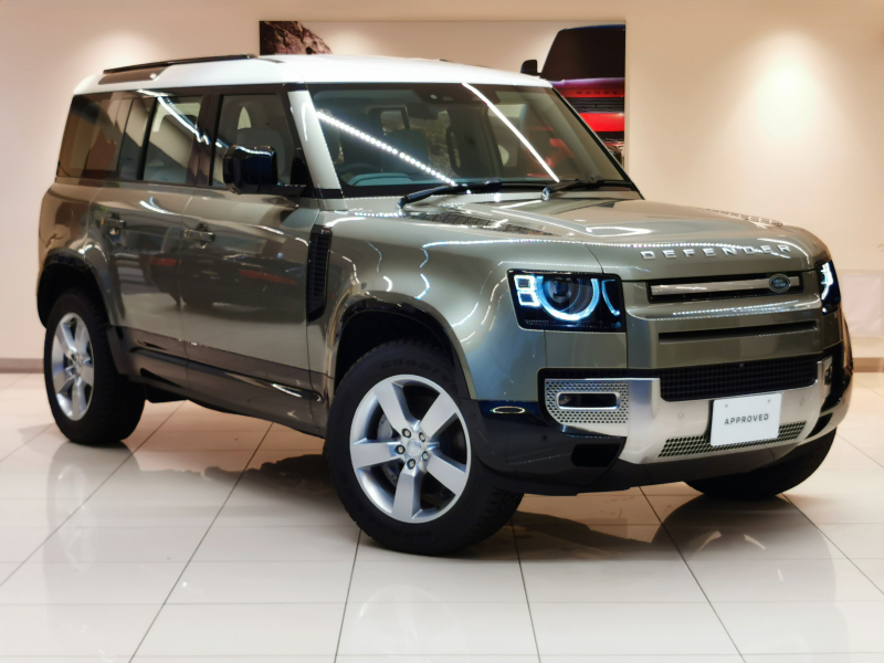 ランドローバー ディフェンダー 110 S 3.0L D350 AWD 登録済未使用車 灰シート 電子制御エアサスペンション フロントシートヒーター インタラクティブドライバーディスプレイ 20インチアルミホイール ステアリングヒーター ホワイトコントラストルーフ クリアサイトインテリアリアビューミラー