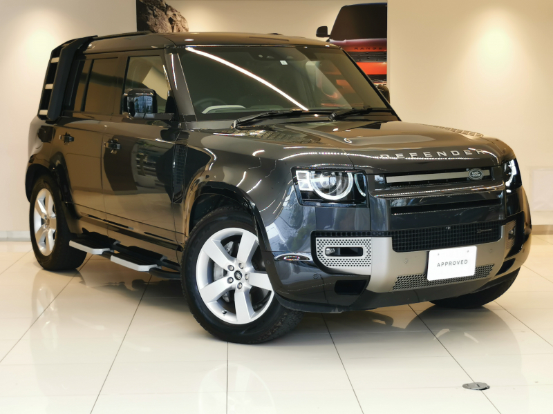 ランドローバー ディフェンダー 110 XダイナミックHSE 3.0L D300 AWD 1オーナー 灰シート サンルーフ フロントシートヒーター＆クーラー 電子制御エアサスペンション フィックスドサイドステップ ヘッドアップディスプレイ MERIDIANサウンド 20インチアルミホイール