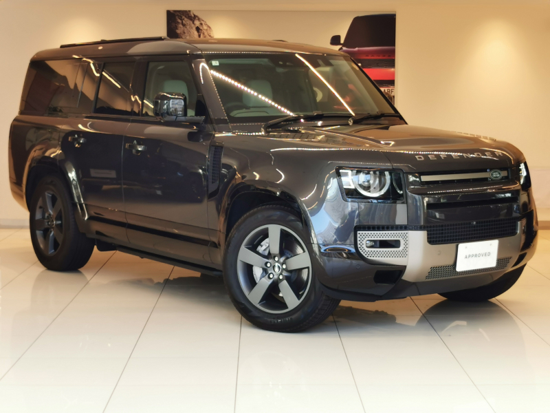 ランドローバー ディフェンダー 130 XダイナミックSE 3.0L D350 AWD 1オーナー 白シート サンルーフ フロントシートヒーター 電動サイドステップ MERIDIANサウンド ワイヤレスデバイスチャージング インタラクティブドライバーディスプレイ クリアサイトインテリアリアビューミラー