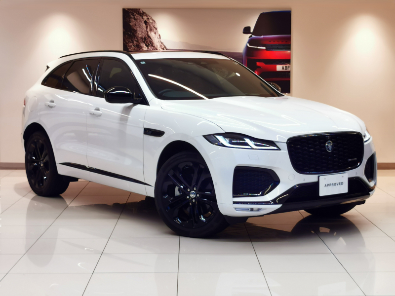 ジャガー F-PACE RダイナミックSE 2.0L D200 AWD 1オーナー 黒革シート サンルーフ MERIDIANサウンド フロントシートヒーター インタラクティブドライバーディスプレイ ワイヤレスデバイスチャージング ブラックエクステリアパック ステアリングヒーター